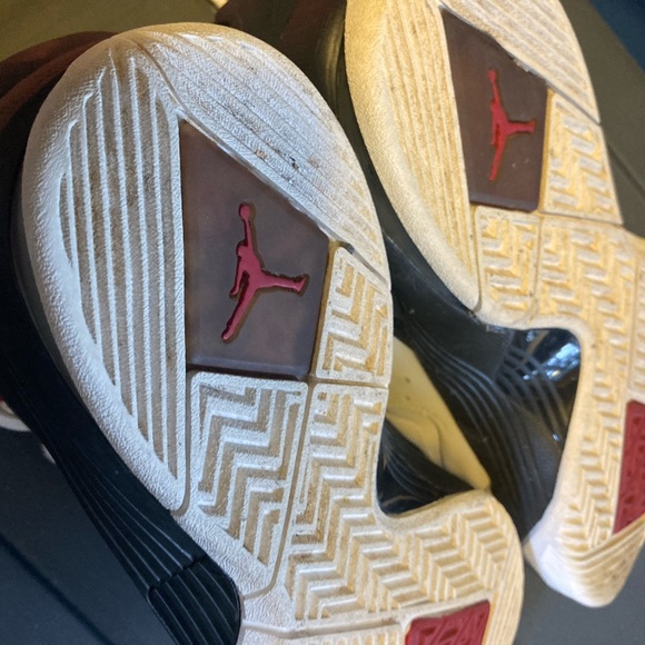 Nike Air Jordans Size 12.5 MENS White Red Michael Jordan 414759-101 - Picture 10 of 13